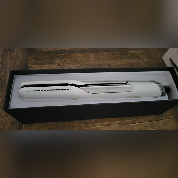 GHD Duet 2-in-1 Hot Air Hair Styler - Picture 4 of 8